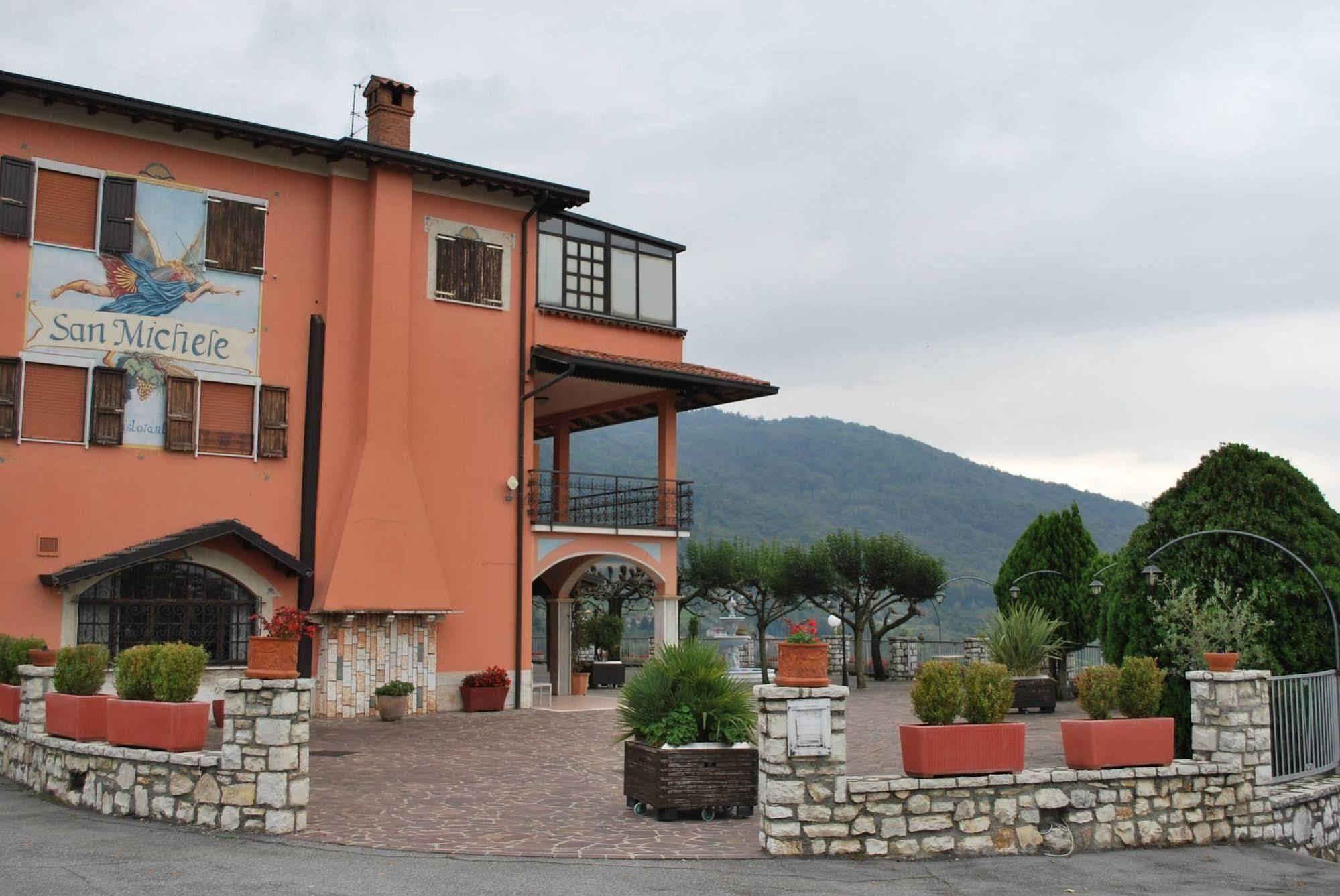 Ristorante San Michele 2* Ome